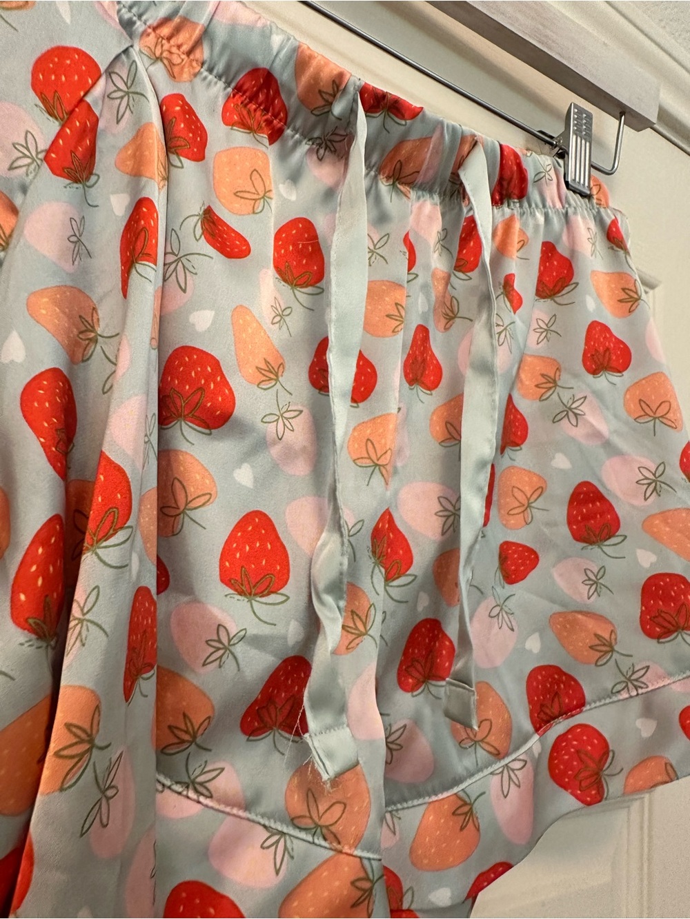 Serra Medium Silky Pajama Set –Strawberry pastels - Picture 9 of 13